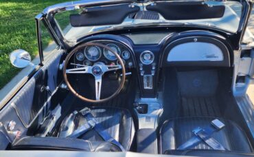Corvette-stingray-convertible-1963-silver-10