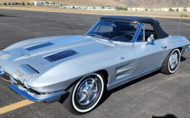 Corvette-stingray-convertible-1963-silver