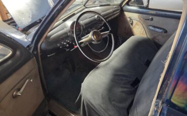 Custom-fordor-sedan-shoebox-1949-blue-10