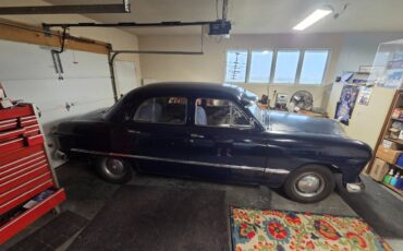 Custom-fordor-sedan-shoebox-1949-blue-14