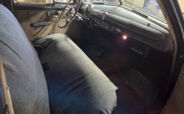 Custom-fordor-sedan-shoebox-1949-blue-5