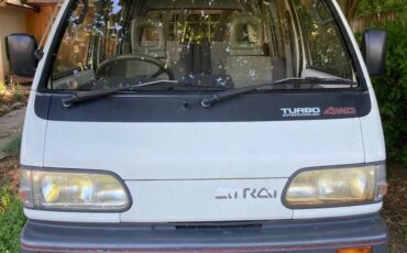 Daihatsu-1990-white-4