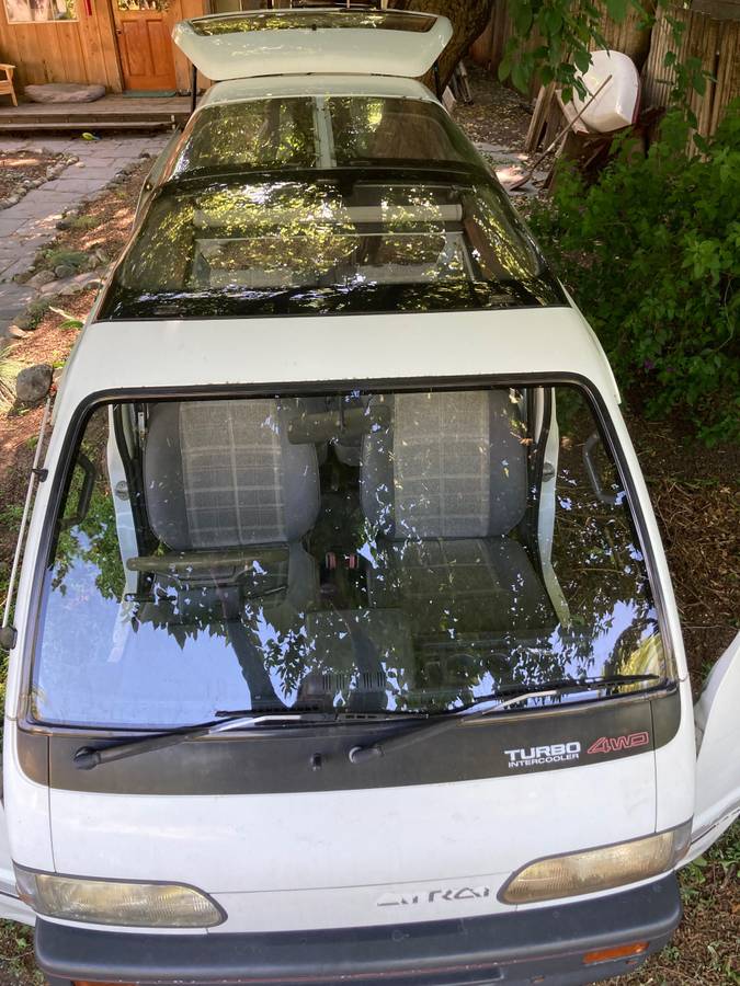 Daihatsu-1990-white-6