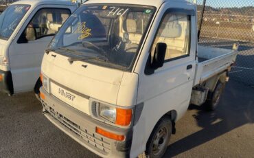 Daihatsu-hijet-1995-white-8
