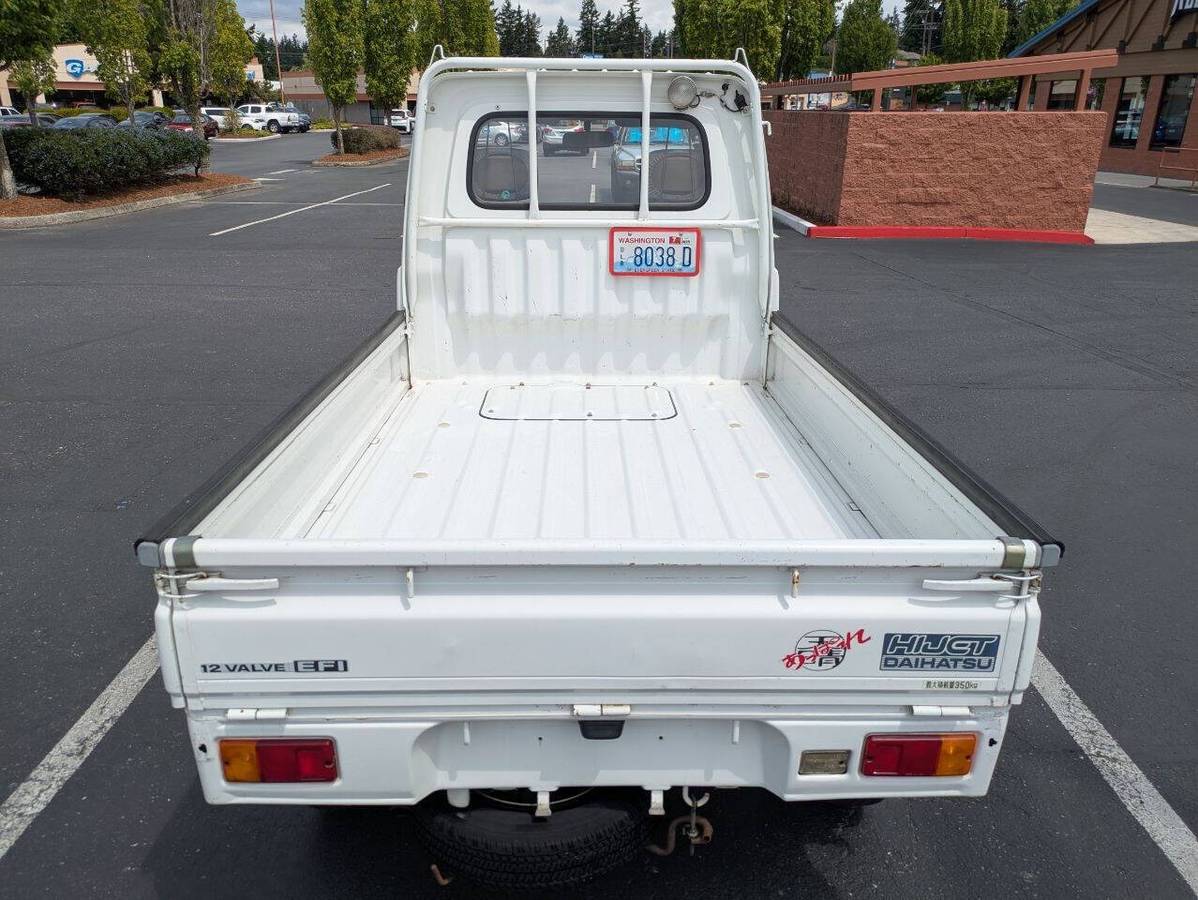 Daihatsu-hijet-mini-truck-1995-white-4