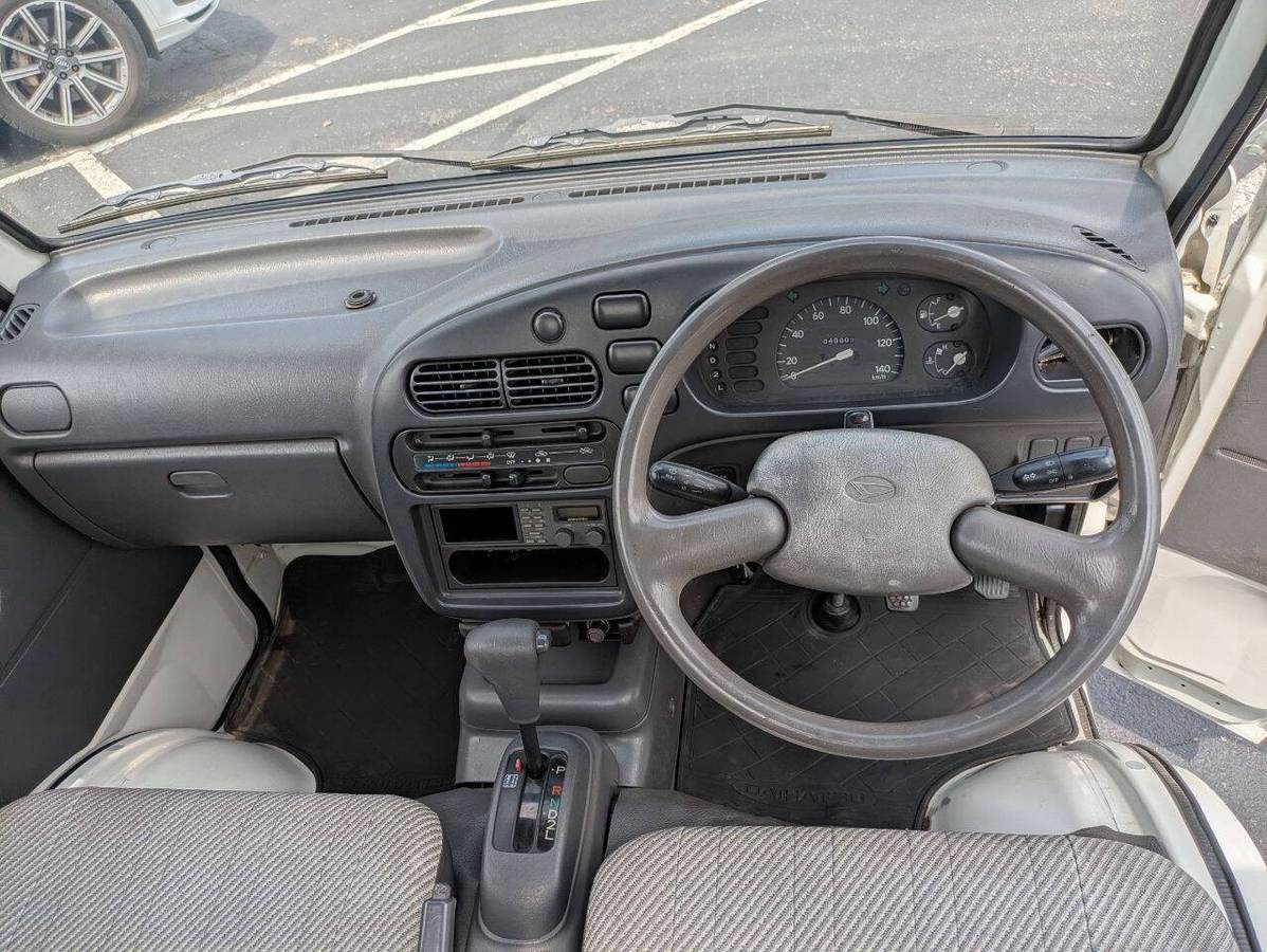 Daihatsu-hijet-mini-truck-1995-white-6