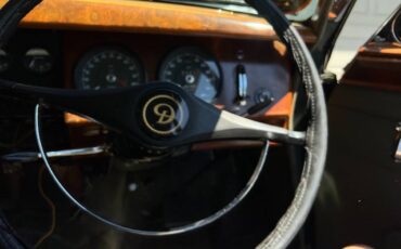 Daimler-2.5-v-8-1965-silver-6