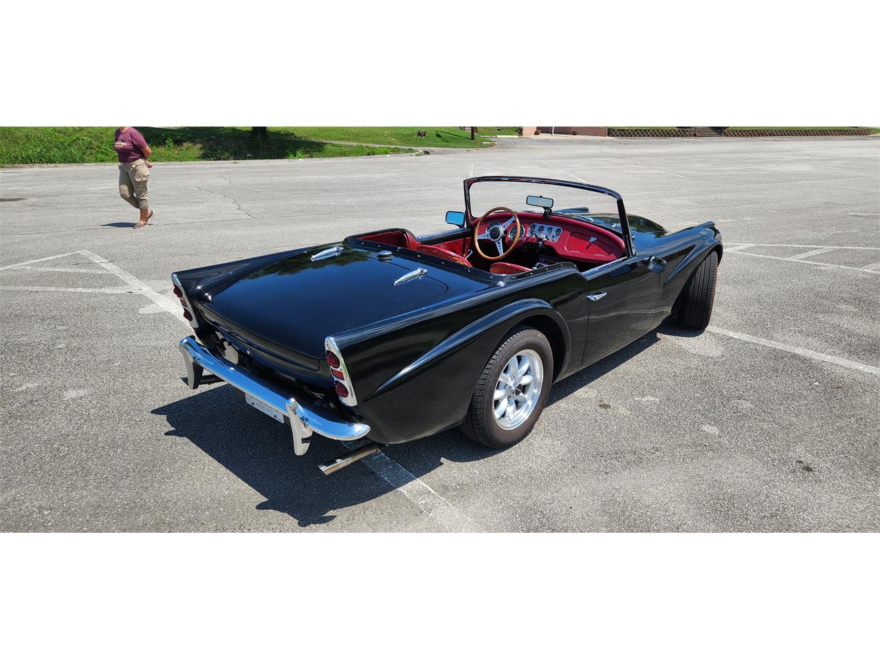 Daimler-Sp250-1963-Black-Red-1