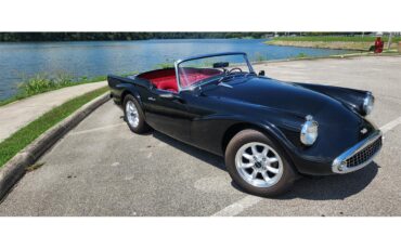 Daimler-Sp250-1963-Black-Red-2