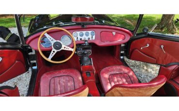 Daimler-Sp250-1963-Black-Red-5