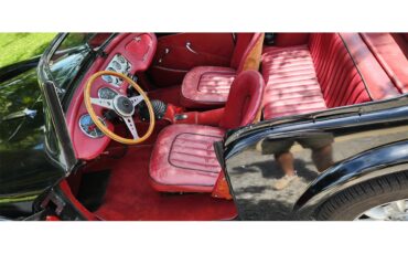 Daimler-Sp250-1963-Black-Red-6