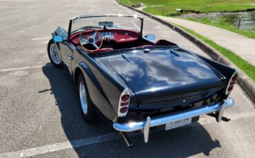 Daimler-sp-250-1963-black-1