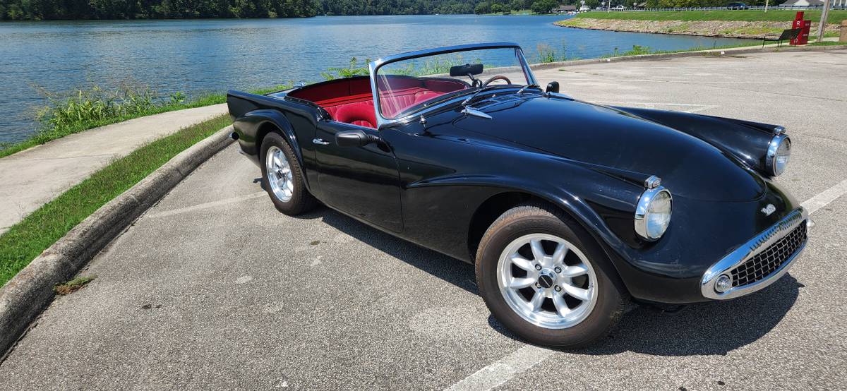 Daimler-sp-250-1963-black-10