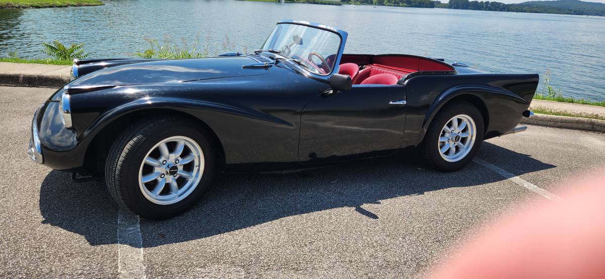 Daimler-sp-250-1963-black-3