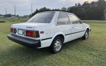 Datson-nissan-sentra-2-door-sedan-50th-annive-1984-2
