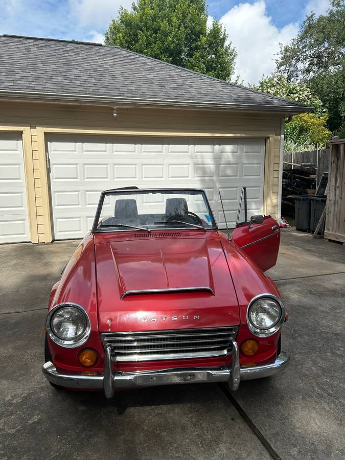 Datsun-1600-1970-red-1