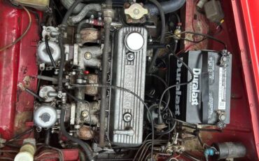 Datsun-1600-1970-red-4