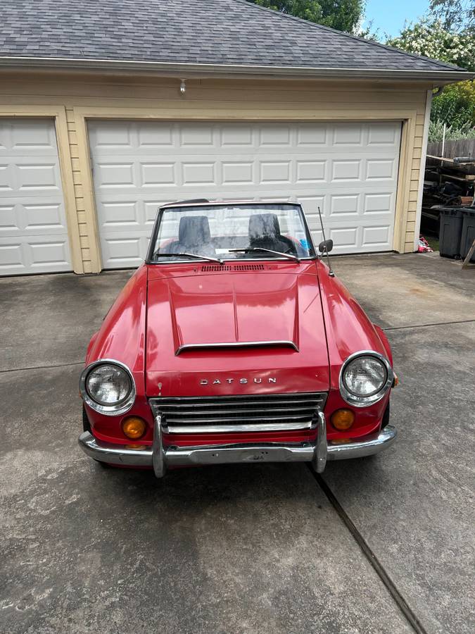 Datsun-1600-1970-red-6