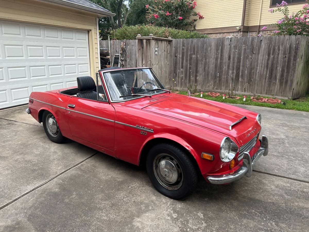 Datsun-1600-1970-red
