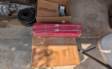 Datsun-1600-fairlady-1966-red-17