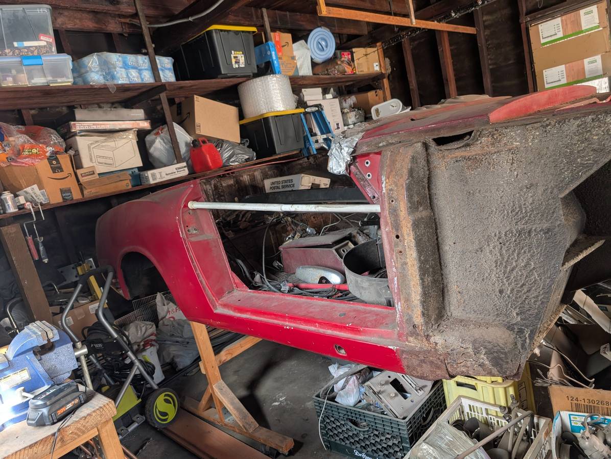 Datsun-1600-fairlady-1966-red-4