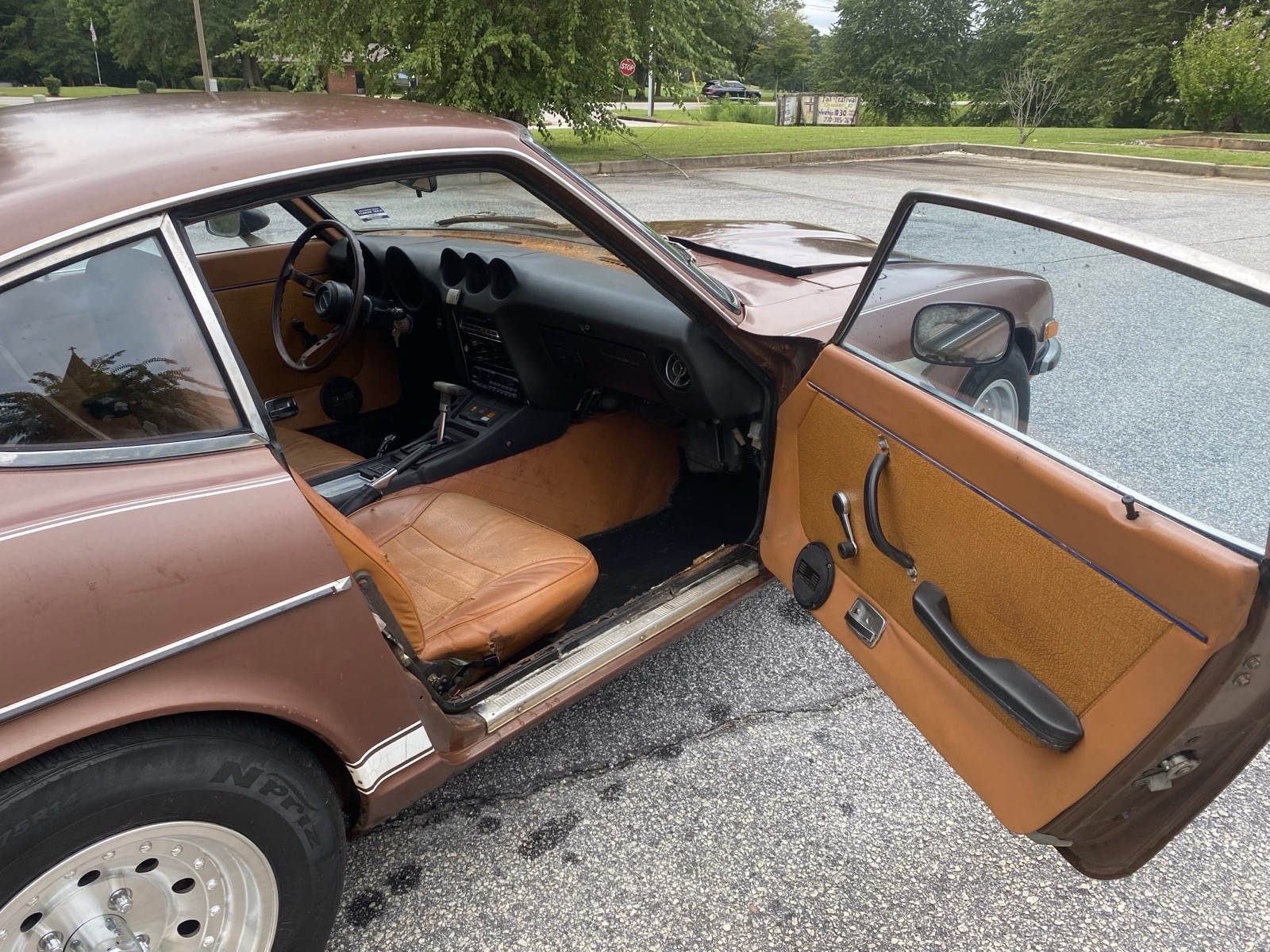 Datsun-240Z-1973-9