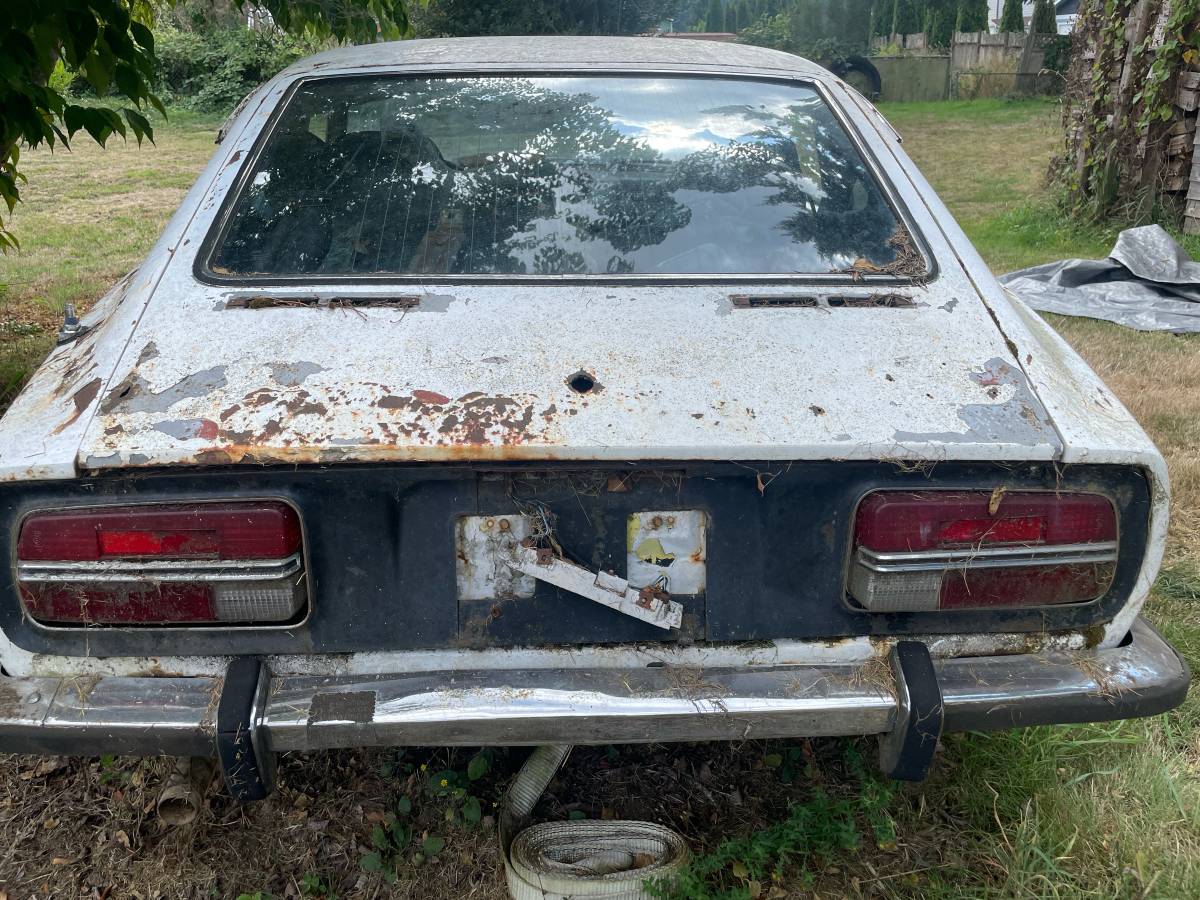 Datsun-240z-1970-white-10
