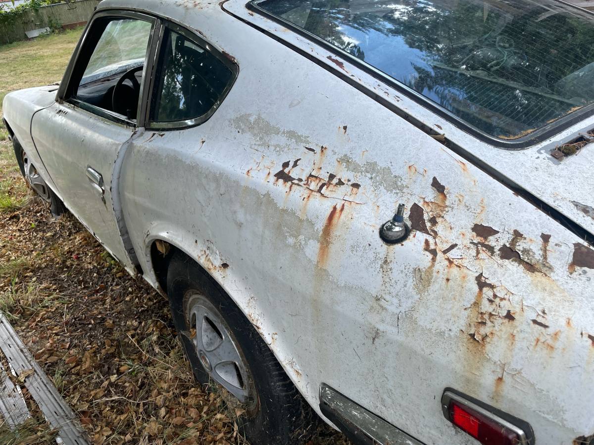 Datsun-240z-1970-white-11