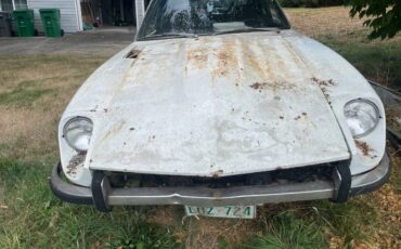 Datsun-240z-1970-white-2