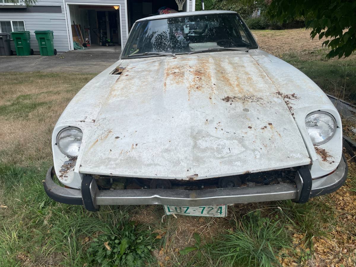 Datsun-240z-1970-white-2
