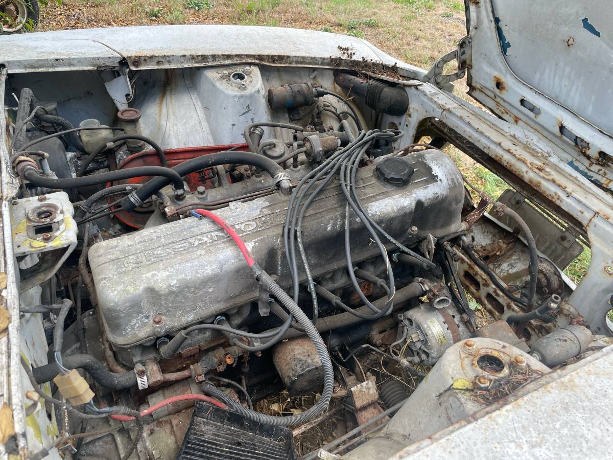 Datsun-240z-1970-white-4