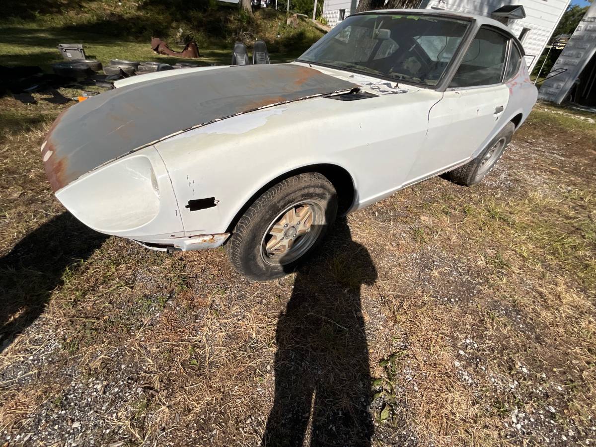 Datsun-240z-1971-grey
