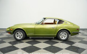 Datsun-240z-1972-Green-Metallic-Tan-17
