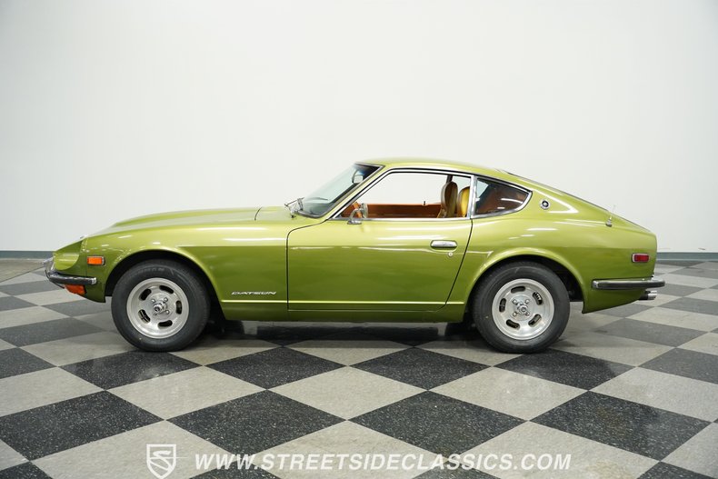 Datsun-240z-1972-Green-Metallic-Tan-17