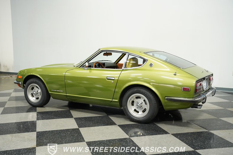 Datsun-240z-1972-Green-Metallic-Tan-18