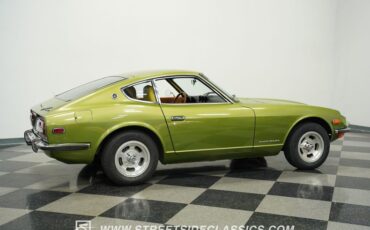 Datsun-240z-1972-Green-Metallic-Tan-23