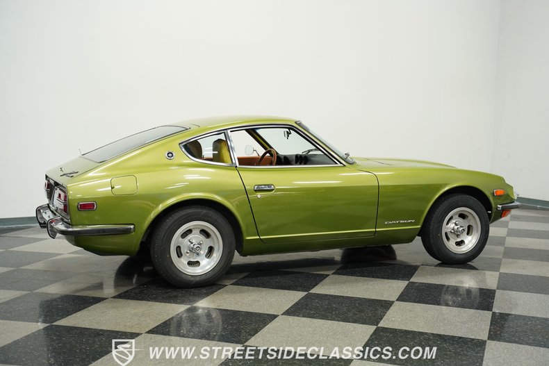 Datsun-240z-1972-Green-Metallic-Tan-23