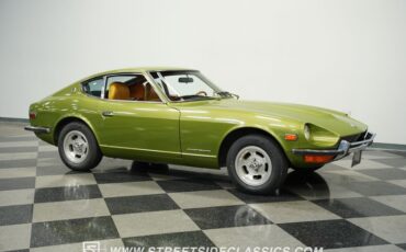Datsun-240z-1972-Green-Metallic-Tan-25