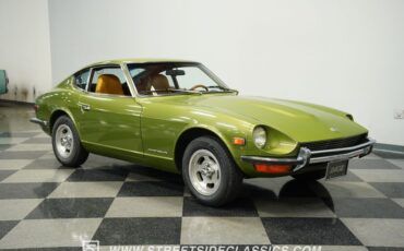 Datsun-240z-1972-Green-Metallic-Tan-26