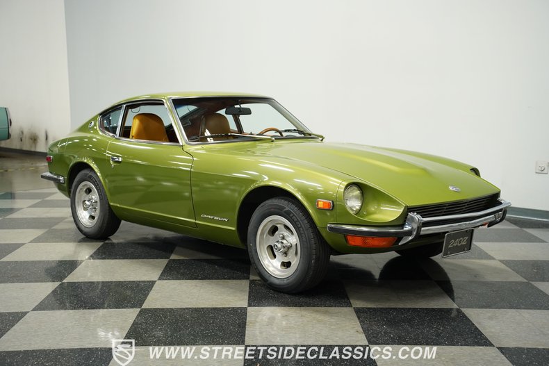 Datsun-240z-1972-Green-Metallic-Tan-26