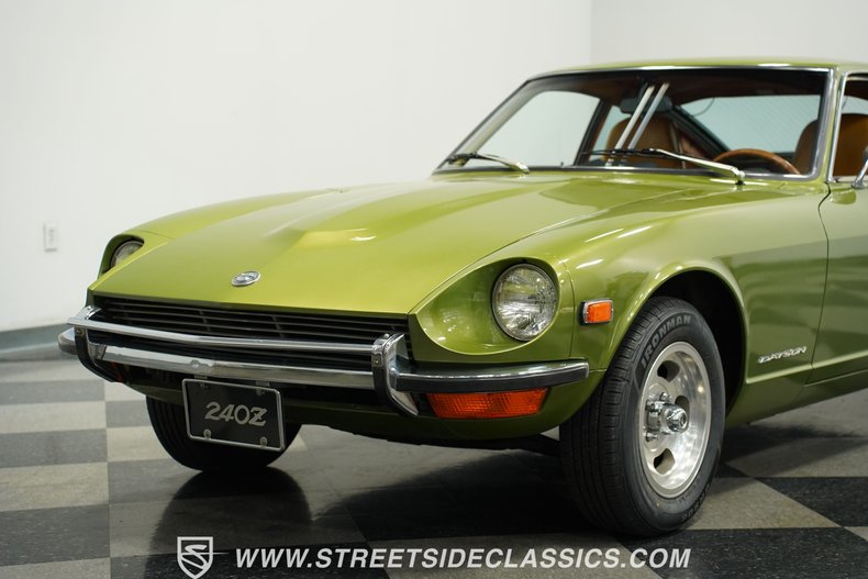 Datsun-240z-1972-Green-Metallic-Tan-28