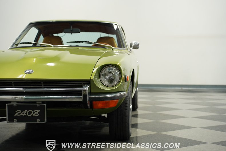 Datsun-240z-1972-Green-Metallic-Tan-29