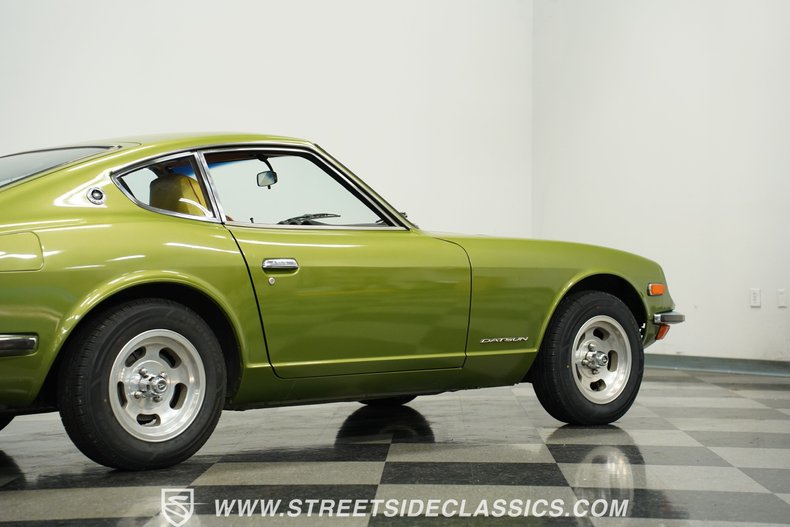 Datsun-240z-1972-Green-Metallic-Tan-37