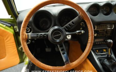 Datsun-240z-1972-Green-Metallic-Tan-41