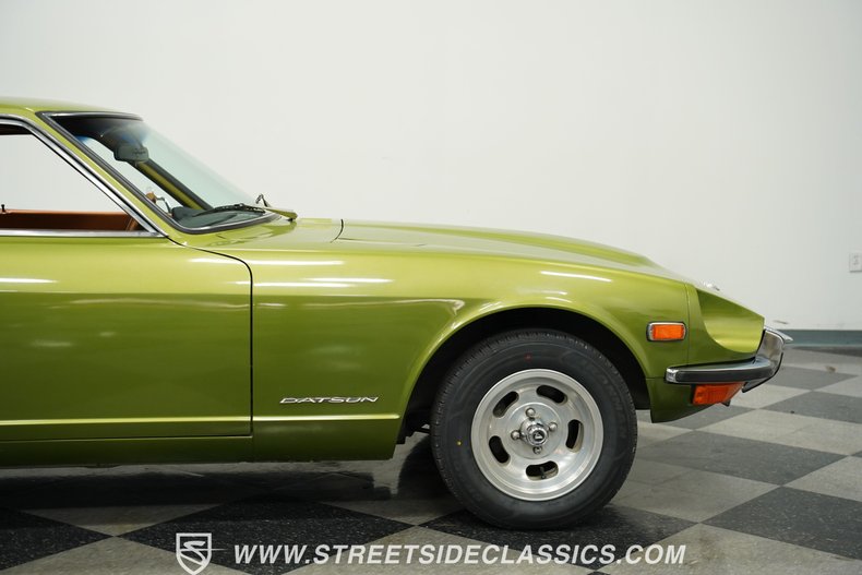 Datsun-240z-1972-Green-Metallic-Tan-7