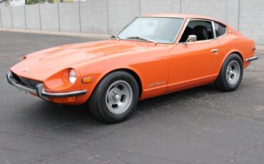Datsun-240z-1972-Orange-Black-12