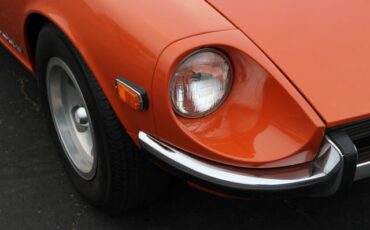 Datsun-240z-1972-Orange-Black-17