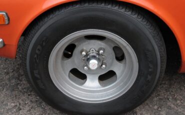 Datsun-240z-1972-Orange-Black-2