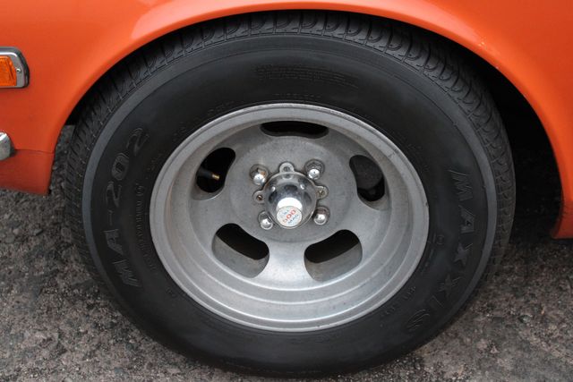 Datsun-240z-1972-Orange-Black-2