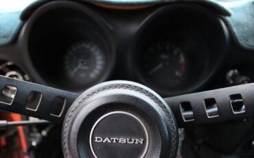 Datsun-240z-1972-Orange-Black-35